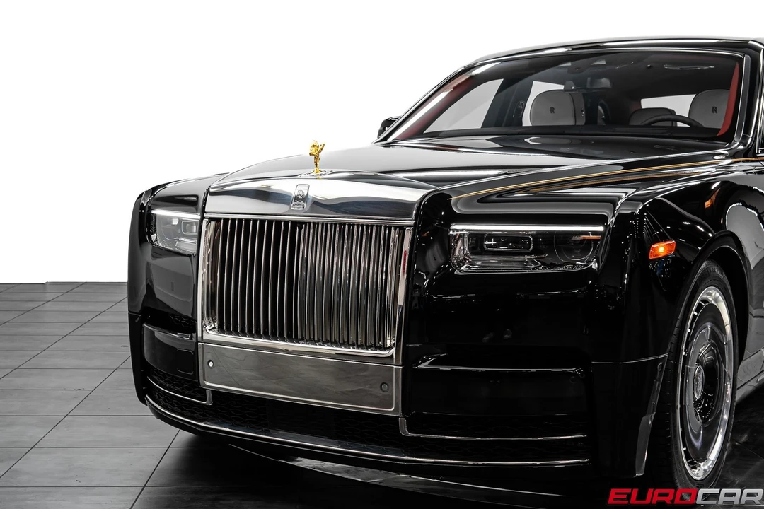 2023 Rolls-Royce Phantom VIII - Image 14 of 31