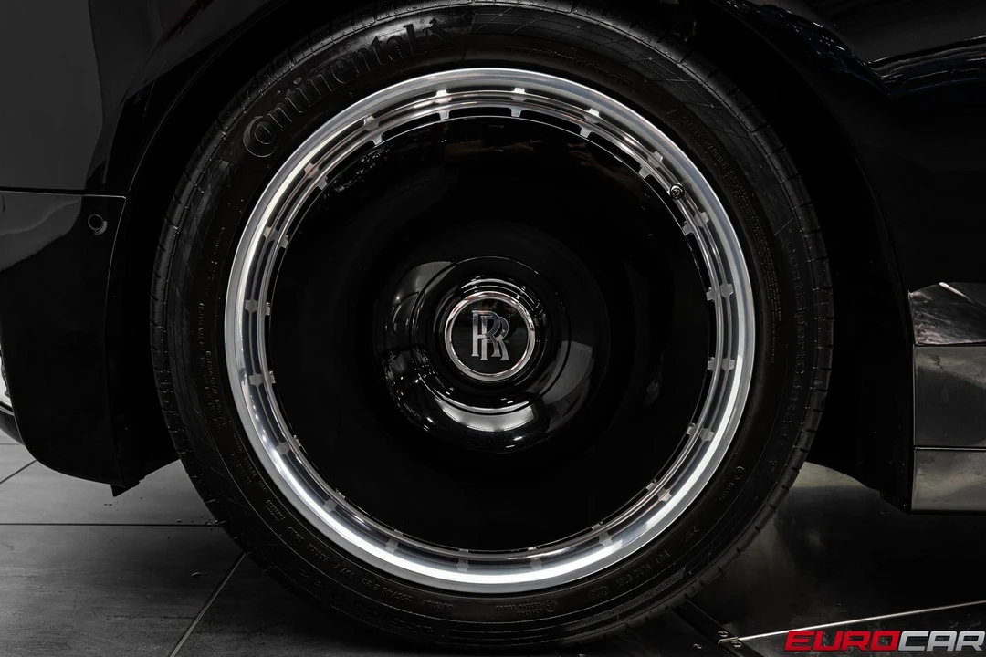 2023 Rolls-Royce Phantom VIII - Image 16 of 31
