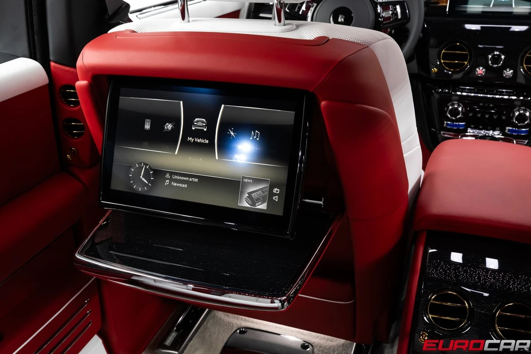 2023 Rolls-Royce Phantom VIII - Image 24 of 31