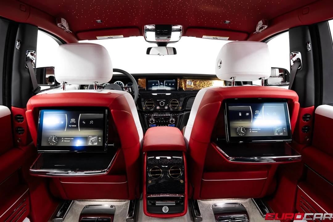 2023 Rolls-Royce Phantom VIII - Image 23 of 31