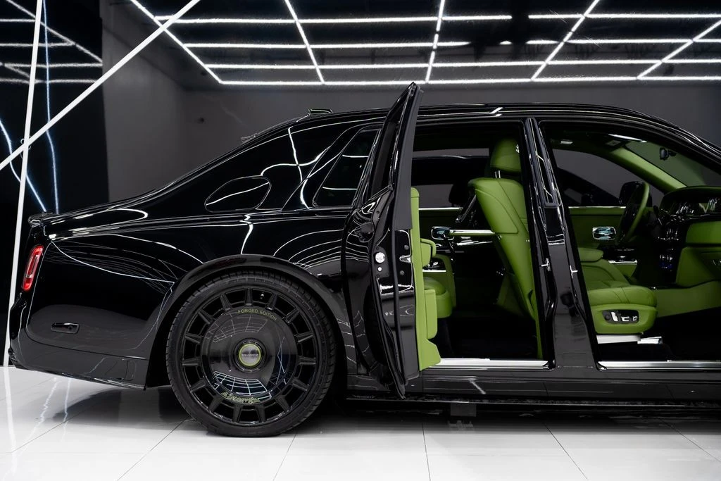 2023 Rolls-Royce Phantom VIII - Image 16 of 21