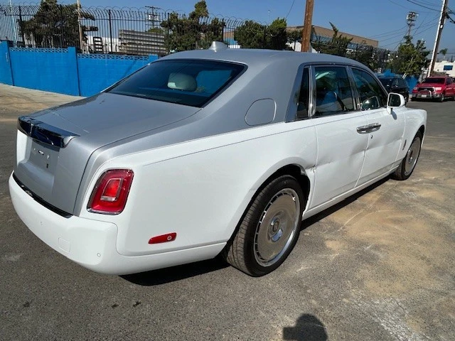 2023 Rolls-Royce Phantom VIII - Image 3 of 18