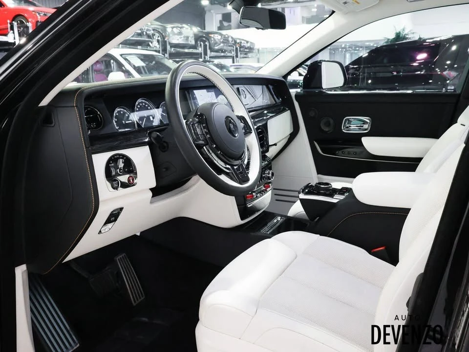 2023 Rolls-Royce Phantom VIII - Image 16 of 20