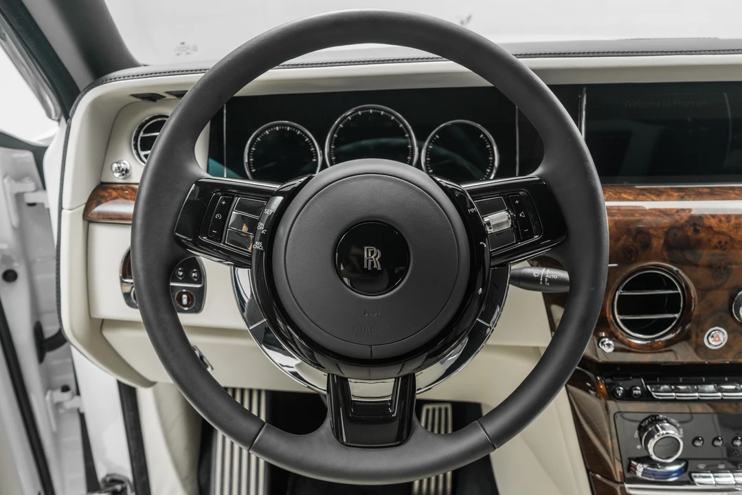 2023 Rolls-Royce Phantom VIII - Image 15 of 21
