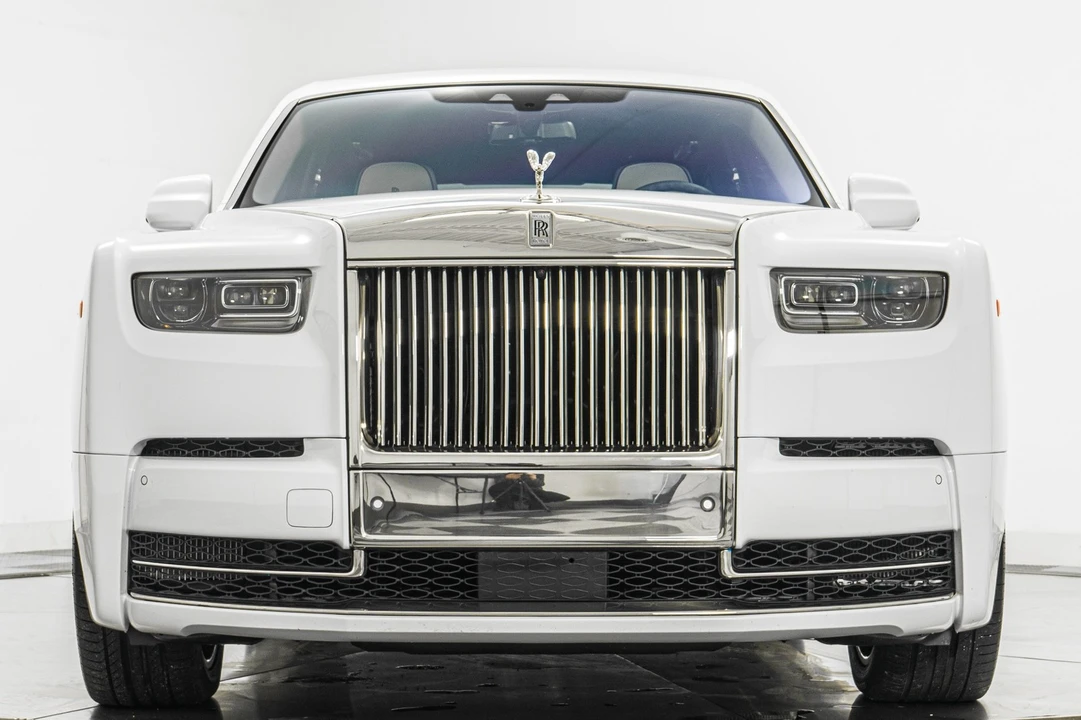 2023 Rolls-Royce Phantom VIII - Image 4 of 21