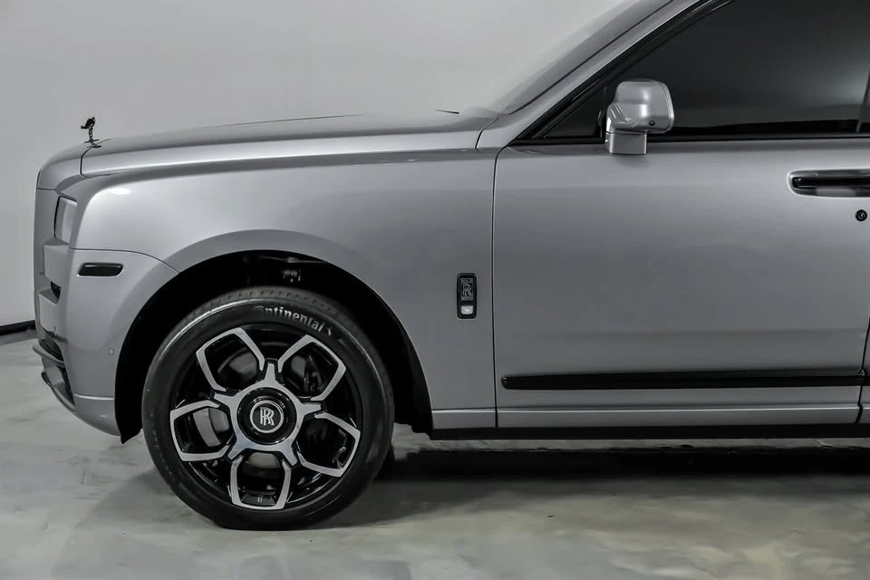 2023 Rolls-Royce Cullinan Black Badge - Image 7 of 19