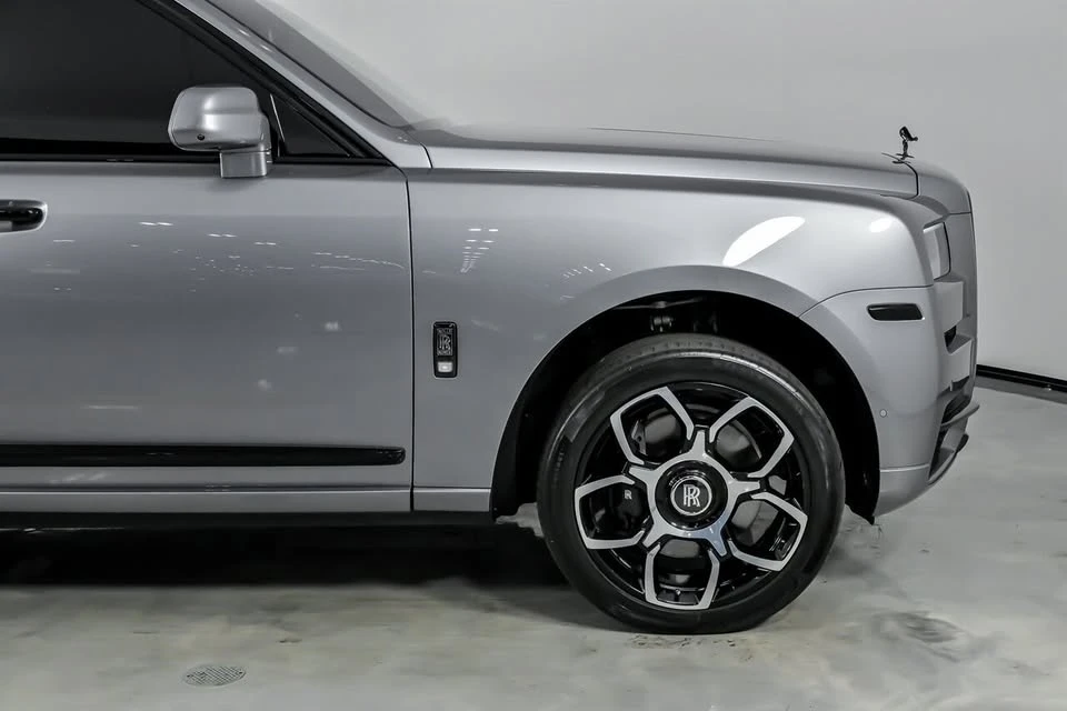 2023 Rolls-Royce Cullinan Black Badge - Image 14 of 19