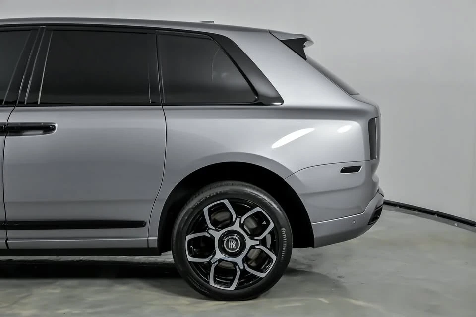 2023 Rolls-Royce Cullinan Black Badge - Image 8 of 19