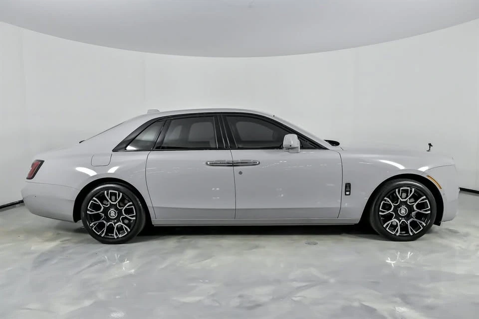 2023 Rolls-Royce Ghost Black Badge 2nd Gen - Image 14 of 20