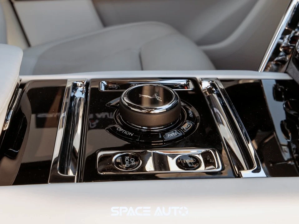 2023 Rolls-Royce Cullinan - Image 18 of 20