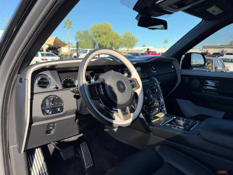 2023 Rolls-Royce Cullinan - Image 8 of 15