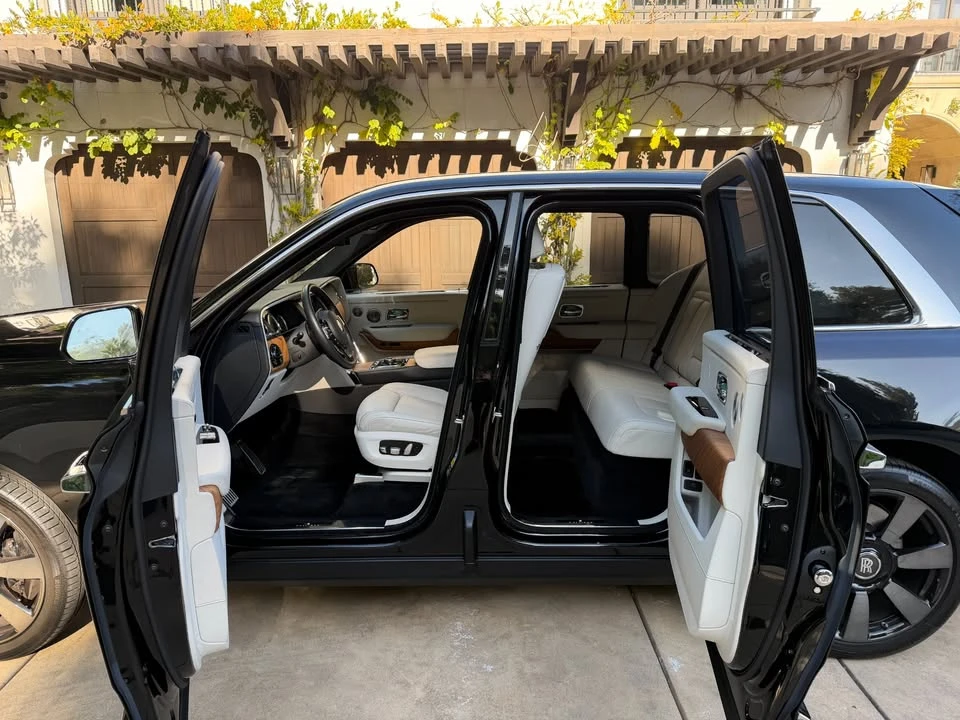 2023 Rolls-Royce Cullinan - Image 12 of 17