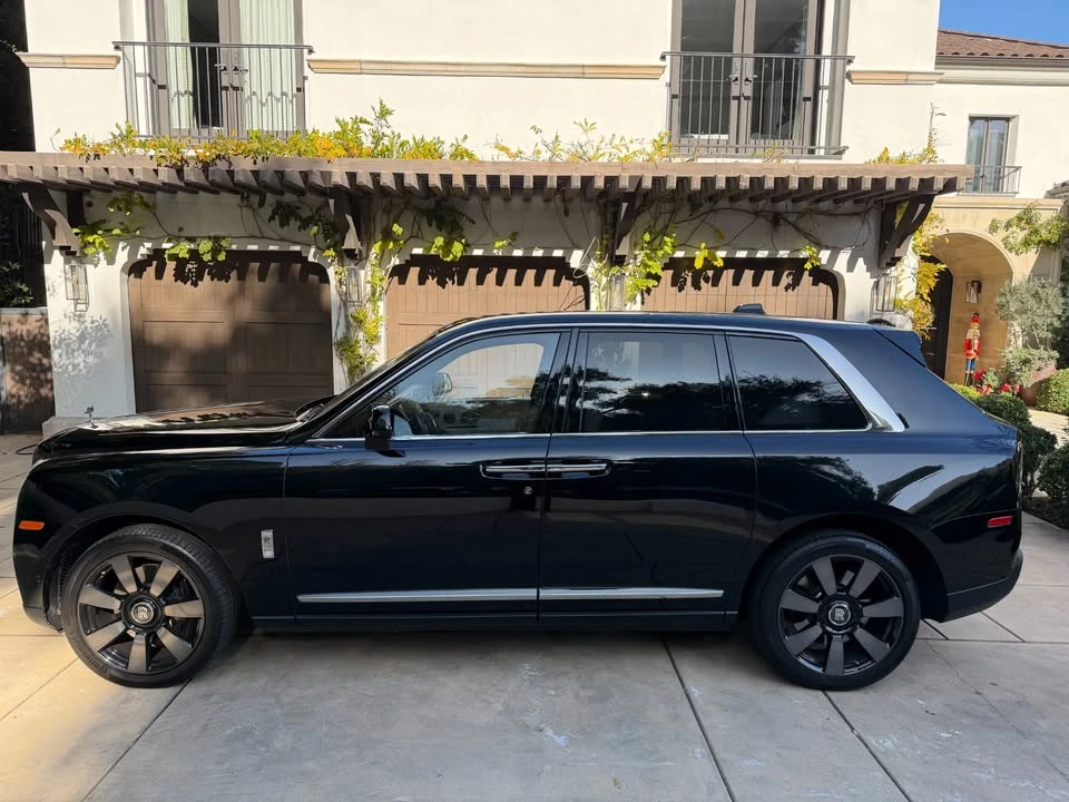 2023 Rolls-Royce Cullinan - Image 2 of 17