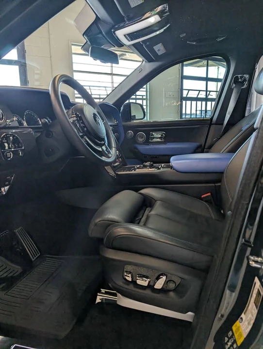 2023 Rolls-Royce Cullinan - Image 7 of 11