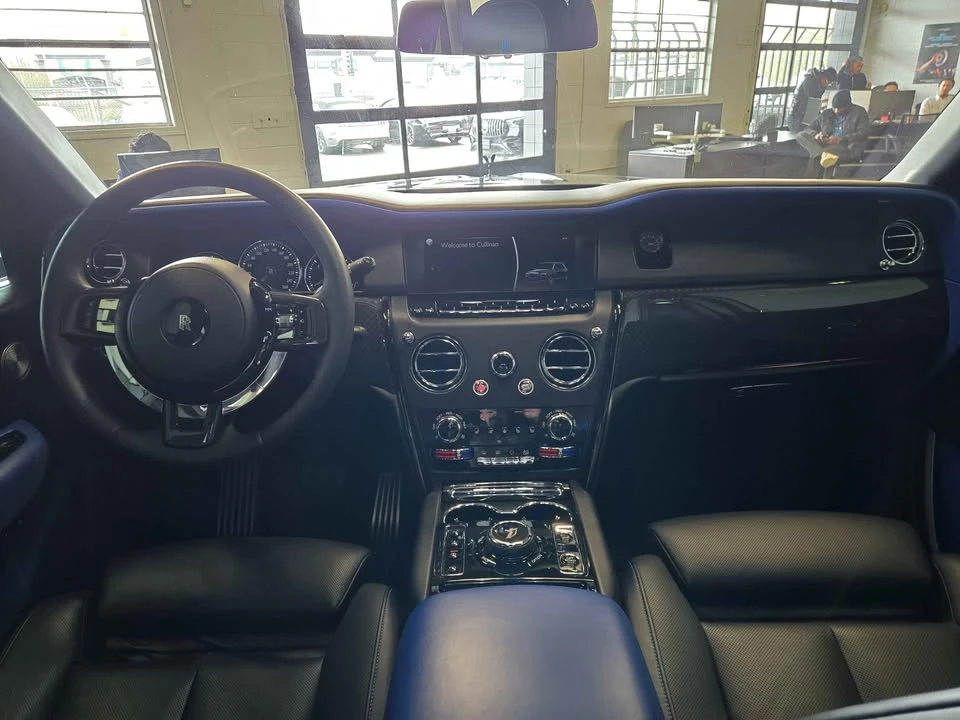 2023 Rolls-Royce Cullinan - Image 18 of 19