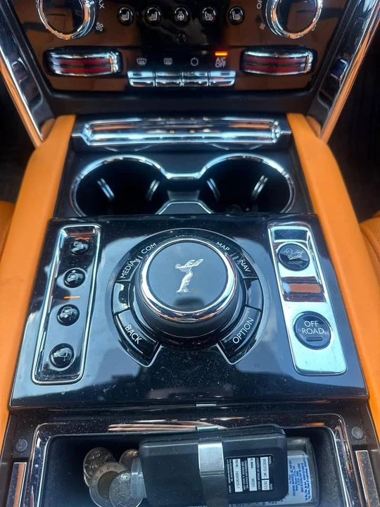 2023 Rolls-Royce Cullinan - Image 9 of 17