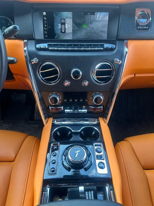 2023 Rolls-Royce Cullinan - Image 10 of 17