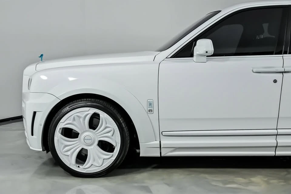 2023 Rolls-Royce Cullinan - Image 7 of 20