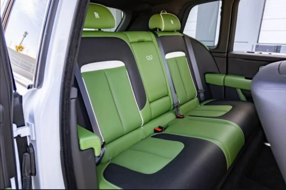 2023 Rolls-Royce Cullinan Black Badge - Image 18 of 20