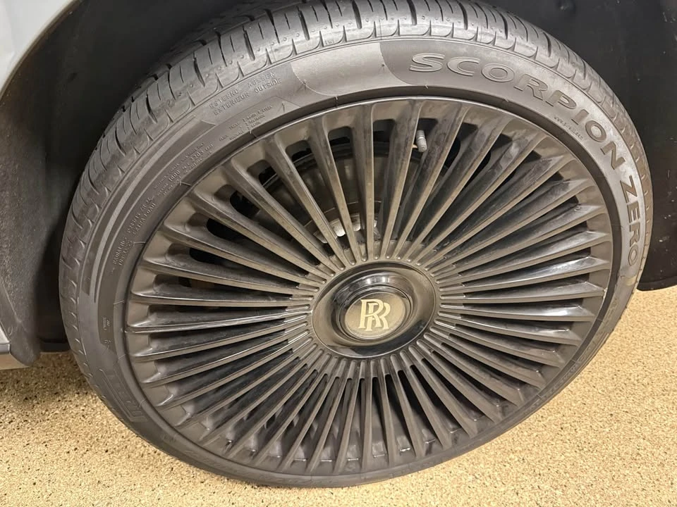 2023 Rolls-Royce Cullinan - Image 3 of 16