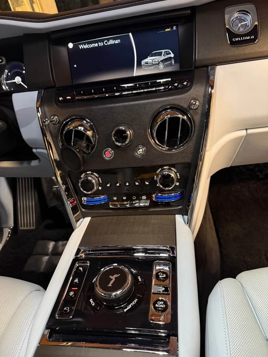 2023 Rolls-Royce Cullinan - Image 14 of 16