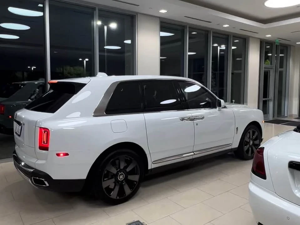 2023 Rolls-Royce Cullinan - Image 14 of 20