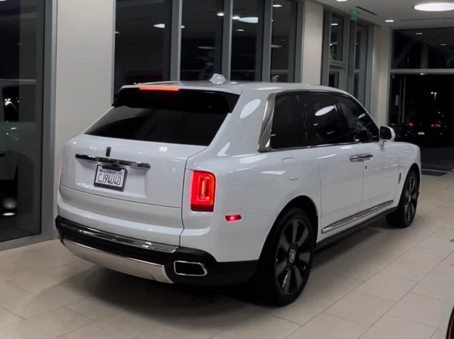 2023 Rolls-Royce Cullinan - Image 15 of 20