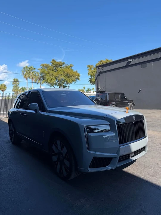 2023 Rolls-Royce Cullinan - Image 4 of 8