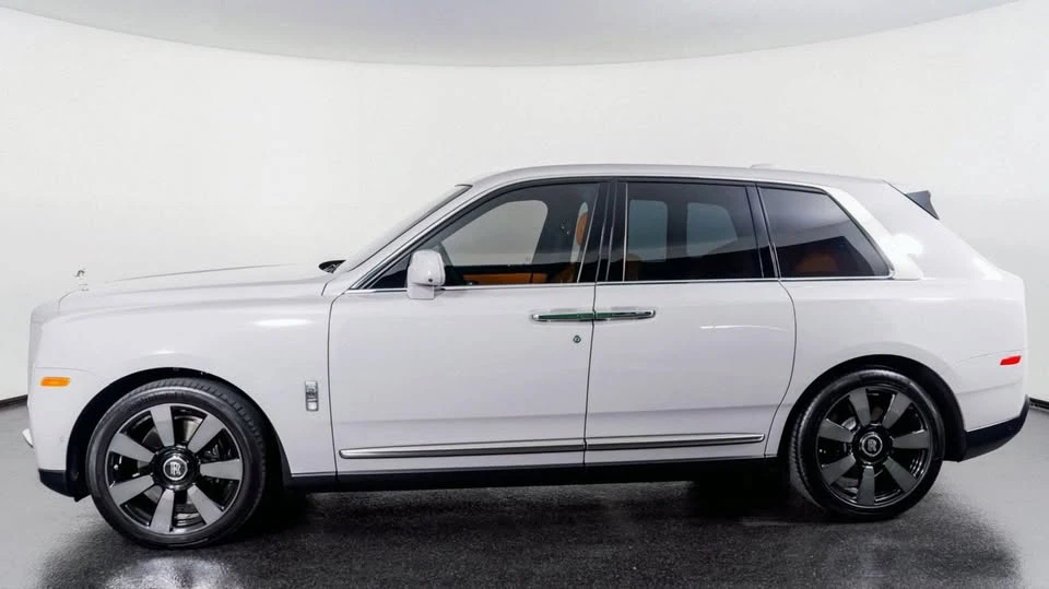 2023 Rolls-Royce Cullinan - Image 3 of 17