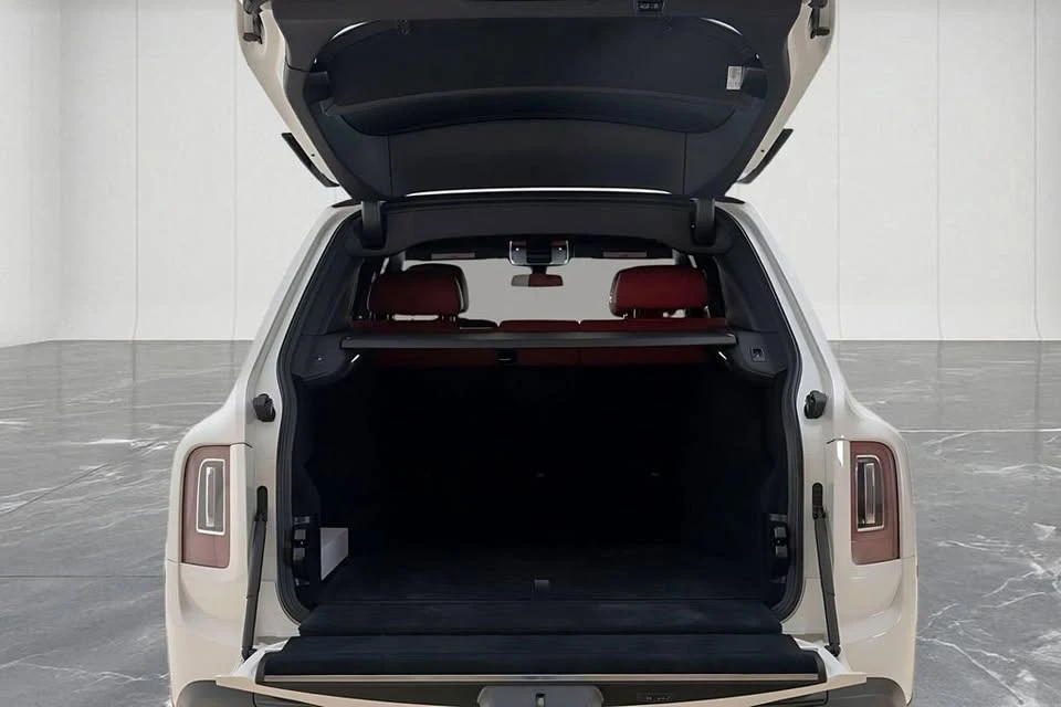 2023 Rolls-Royce Cullinan - Image 10 of 19