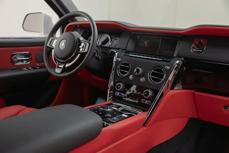 2023 Rolls-Royce Cullinan - Image 17 of 19