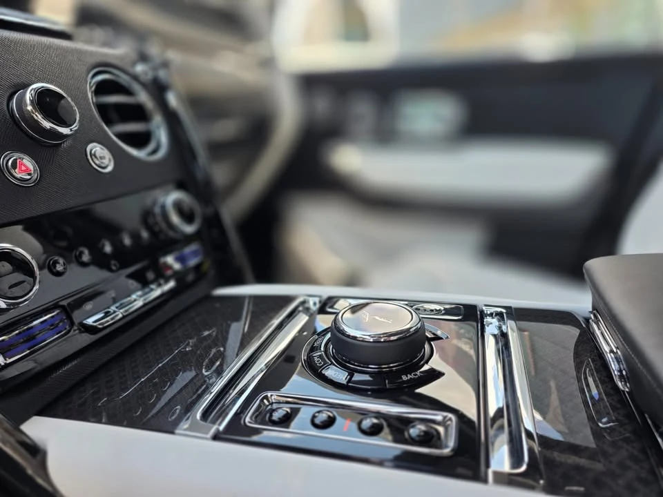 2023 Rolls-Royce Cullinan Black Badge - Image 12 of 17