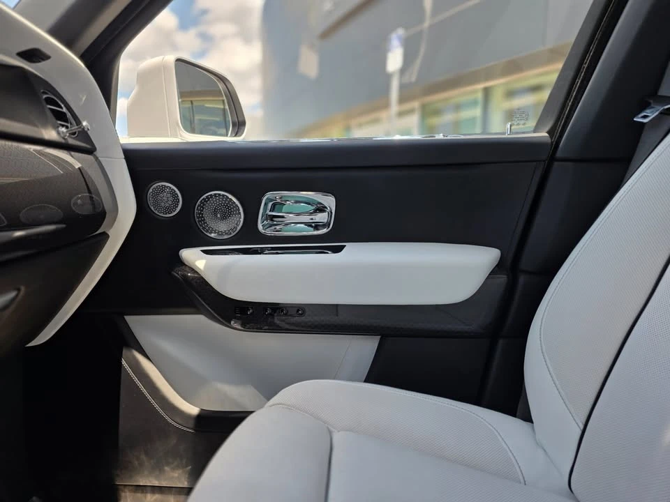 2023 Rolls-Royce Cullinan Black Badge - Image 14 of 17