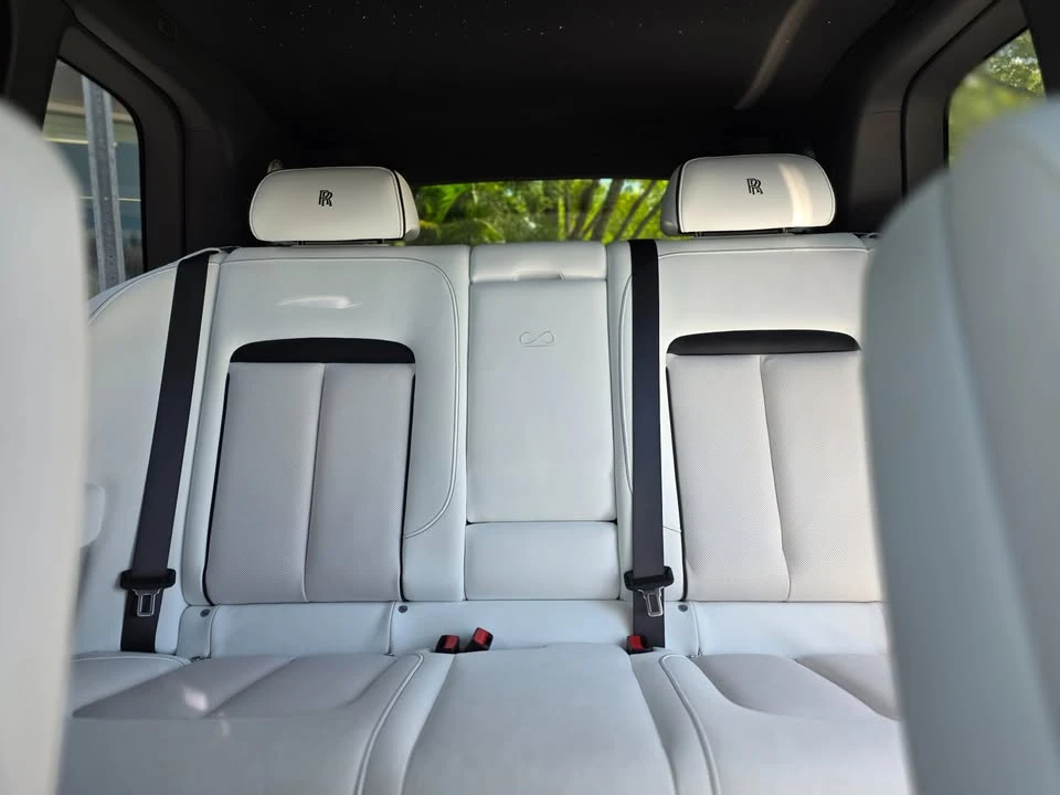 2023 Rolls-Royce Cullinan Black Badge - Image 15 of 17