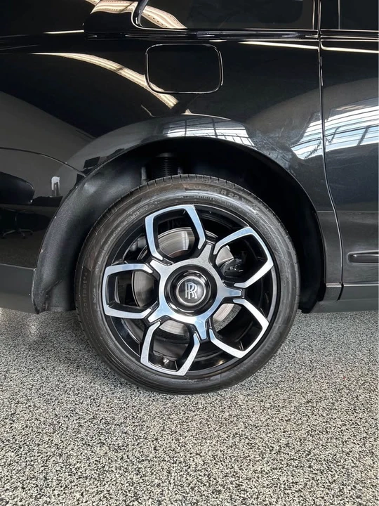 2023 Rolls-Royce Cullinan Black Badge - Image 3 of 9