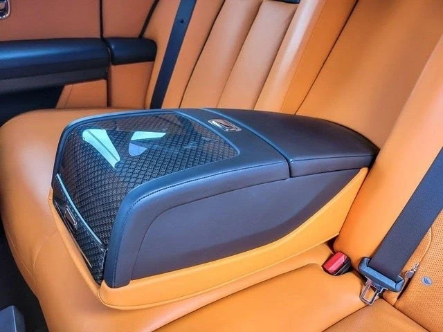 2023 Rolls-Royce Ghost Black Badge 2nd Gen - Image 17 of 20