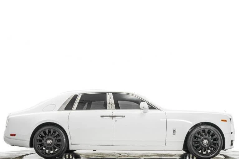 2023 Rolls-Royce Phantom VIII - Image 2 of 15