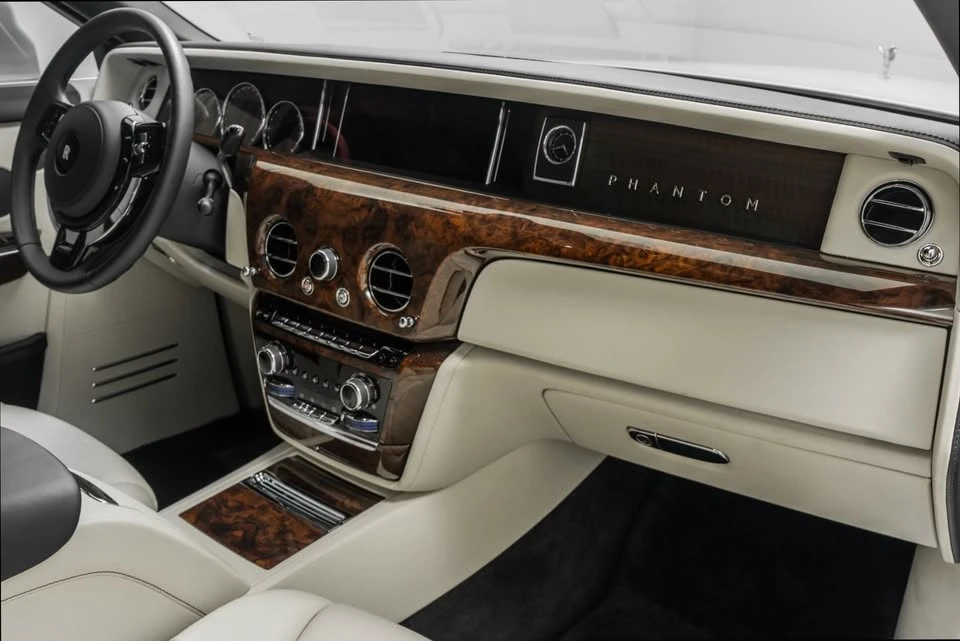 2023 Rolls-Royce Phantom VIII - Image 9 of 14