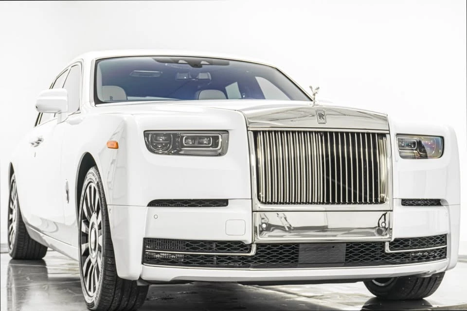 2023 Rolls-Royce Phantom VIII - Image 2 of 14