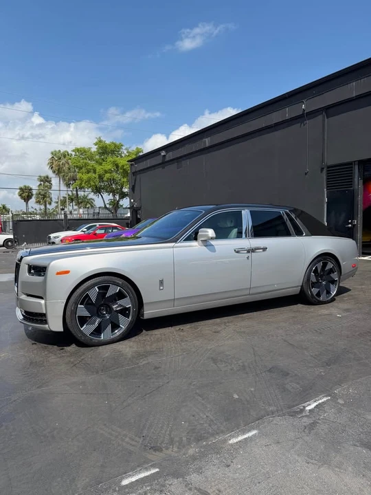 2023 Rolls-Royce Phantom VIII - Image 5 of 18