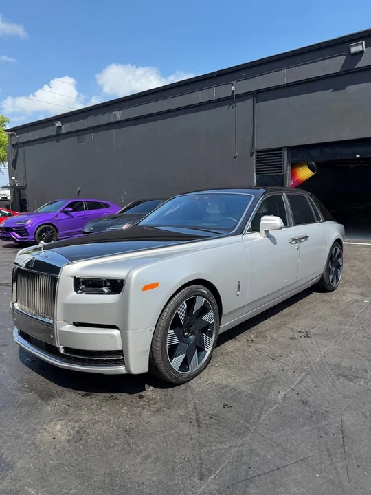 2023 Rolls-Royce Phantom VIII - Image 2 of 18