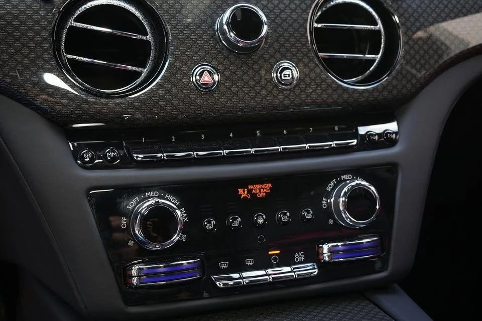 2023 Rolls-Royce Ghost Black Badge 2nd Gen - Image 14 of 19