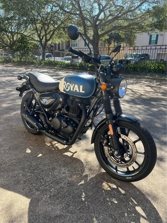2023 Royal Enfield - Image 4 of 6