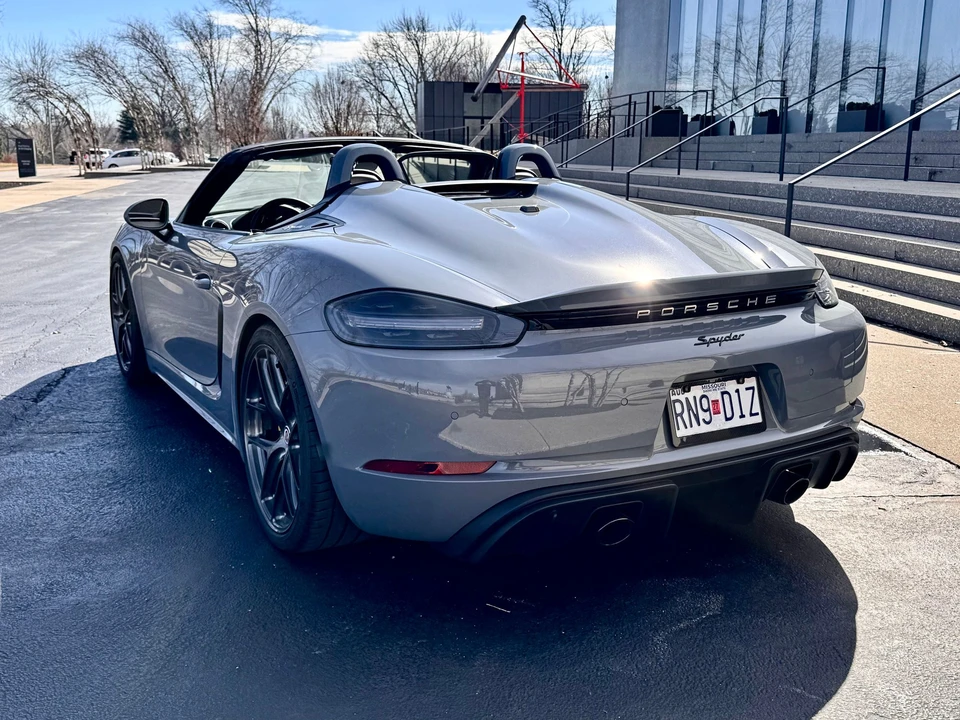 2023 Porsche - Image 7 of 31