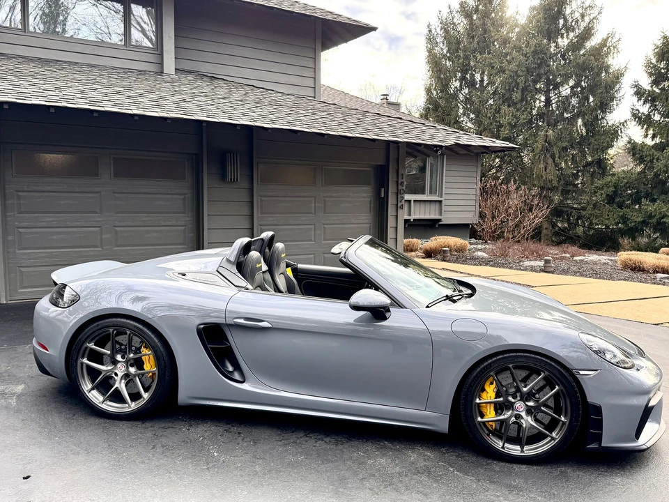 2023 Porsche - Image 19 of 31
