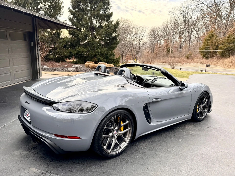 2023 Porsche - Image 20 of 31