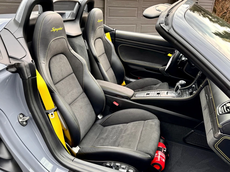 2023 Porsche - Image 15 of 31