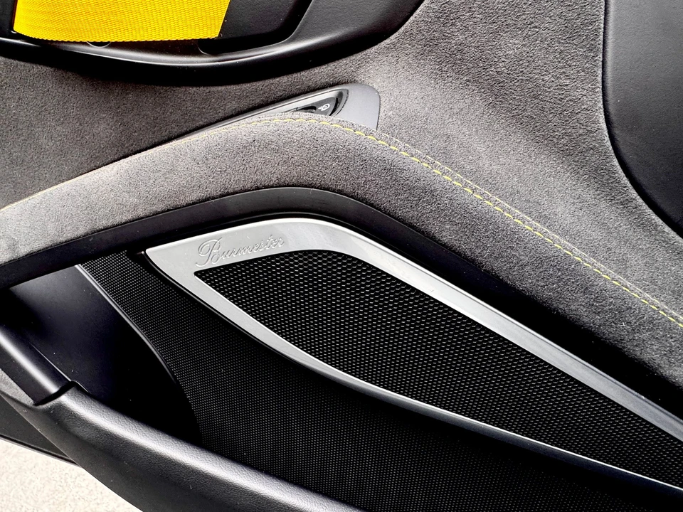 2023 Porsche - Image 16 of 20