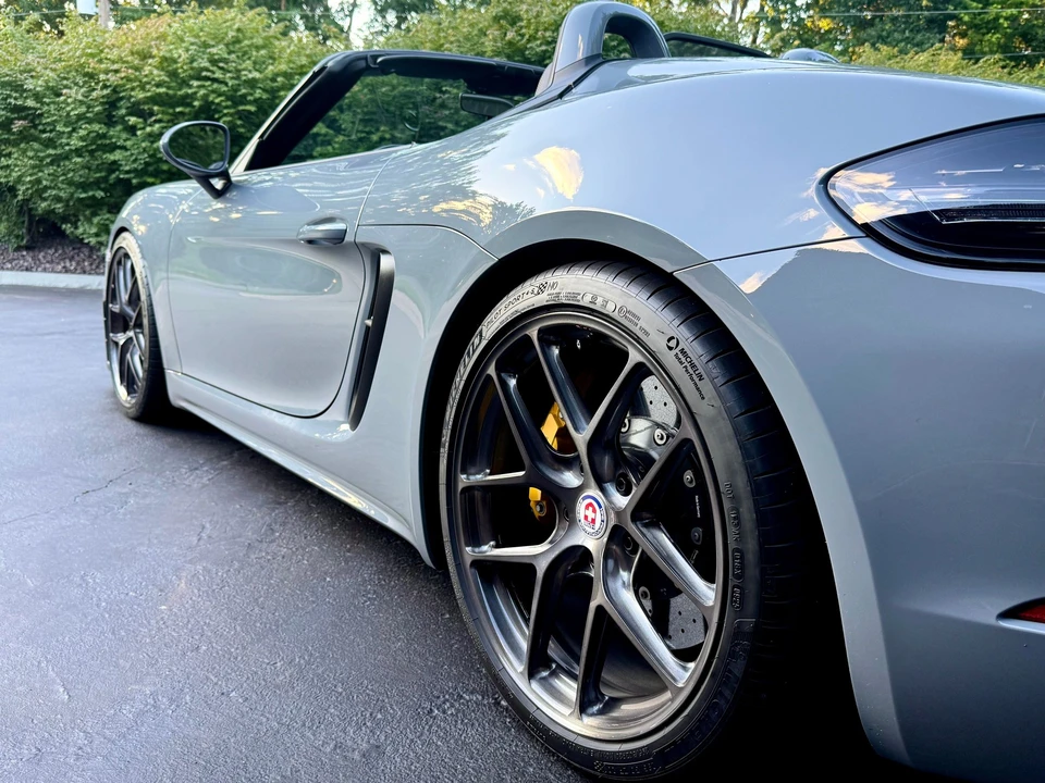 2023 Porsche - Image 9 of 20