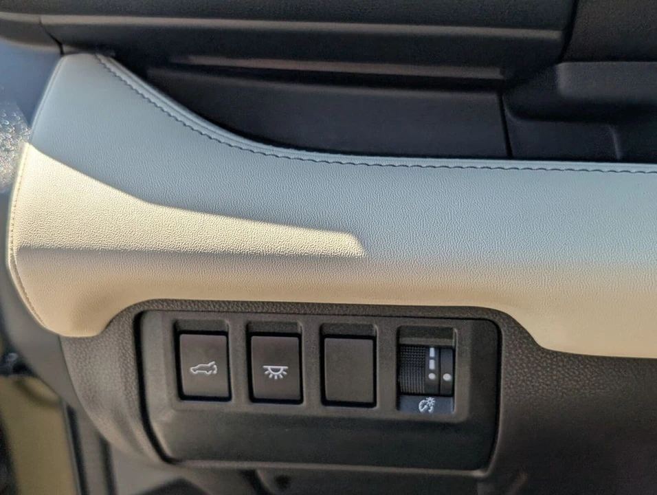 2023 Subaru - Image 29 of 29